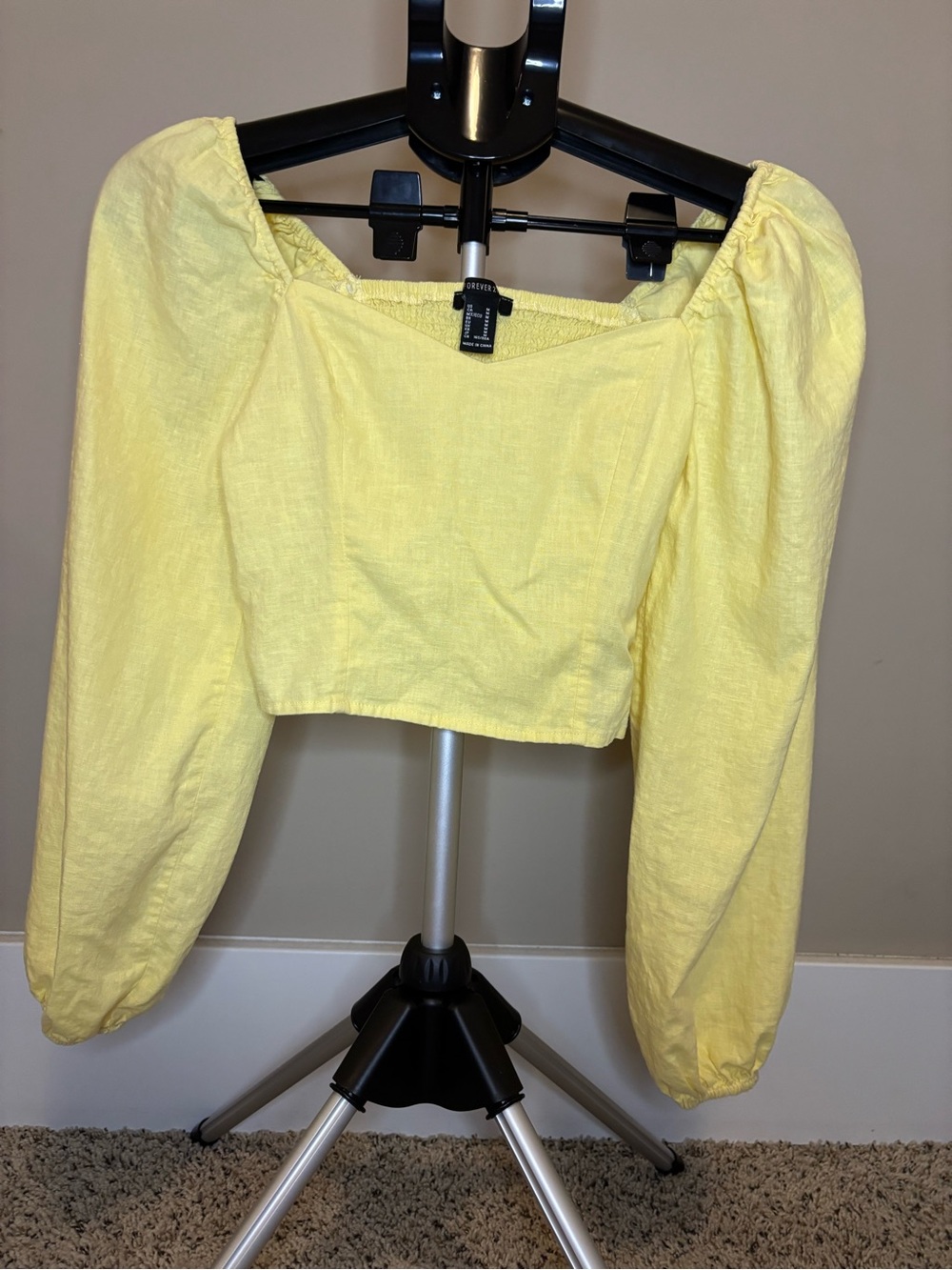 Forever 21 Yellow Puff Sleeve Cropped Top Size M Long Sleeve Lemon Yellow